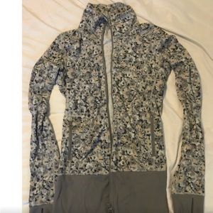 Lululemon Wunder Under Jacket Size 10